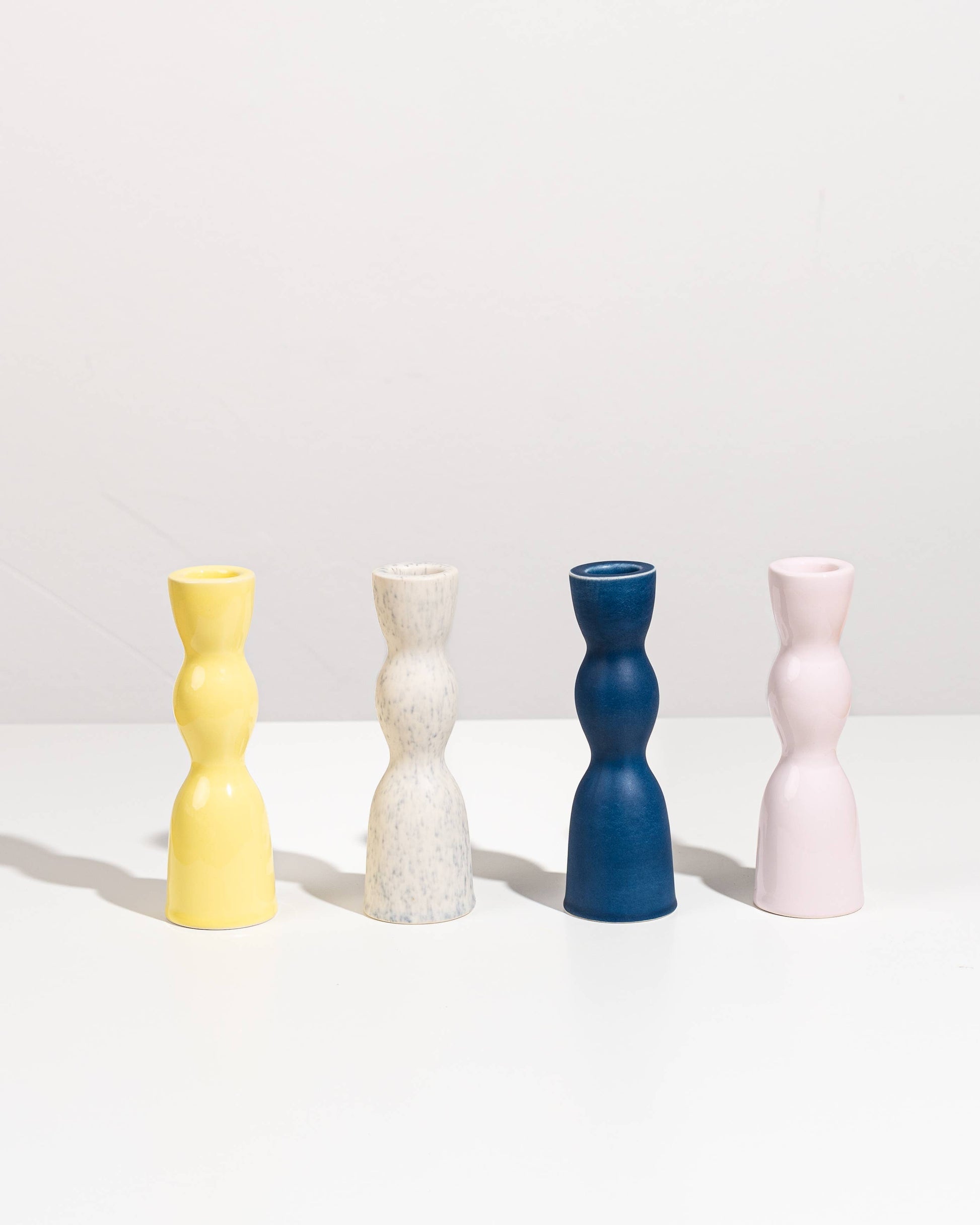 wave candleholder - low