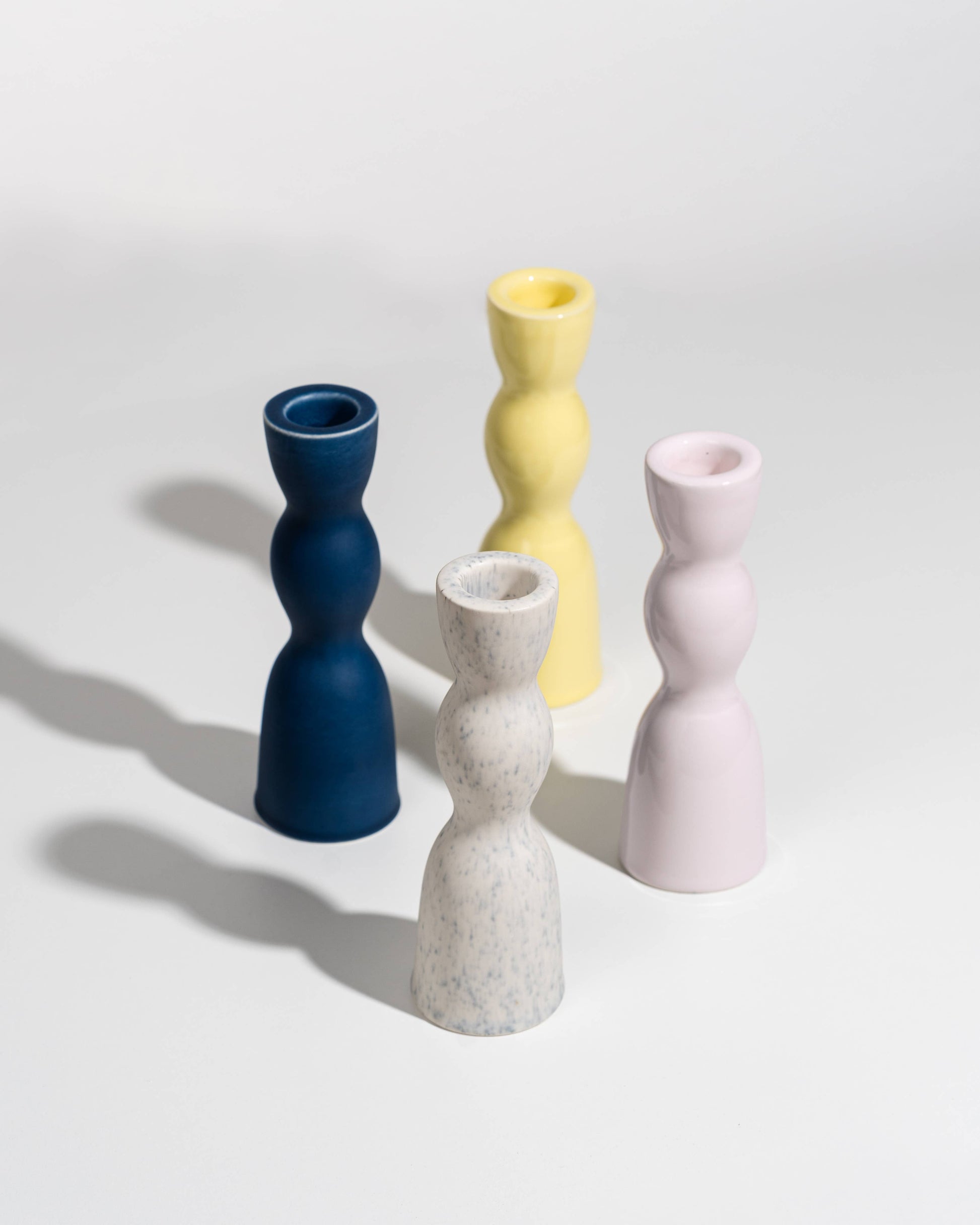 wave candleholder - low