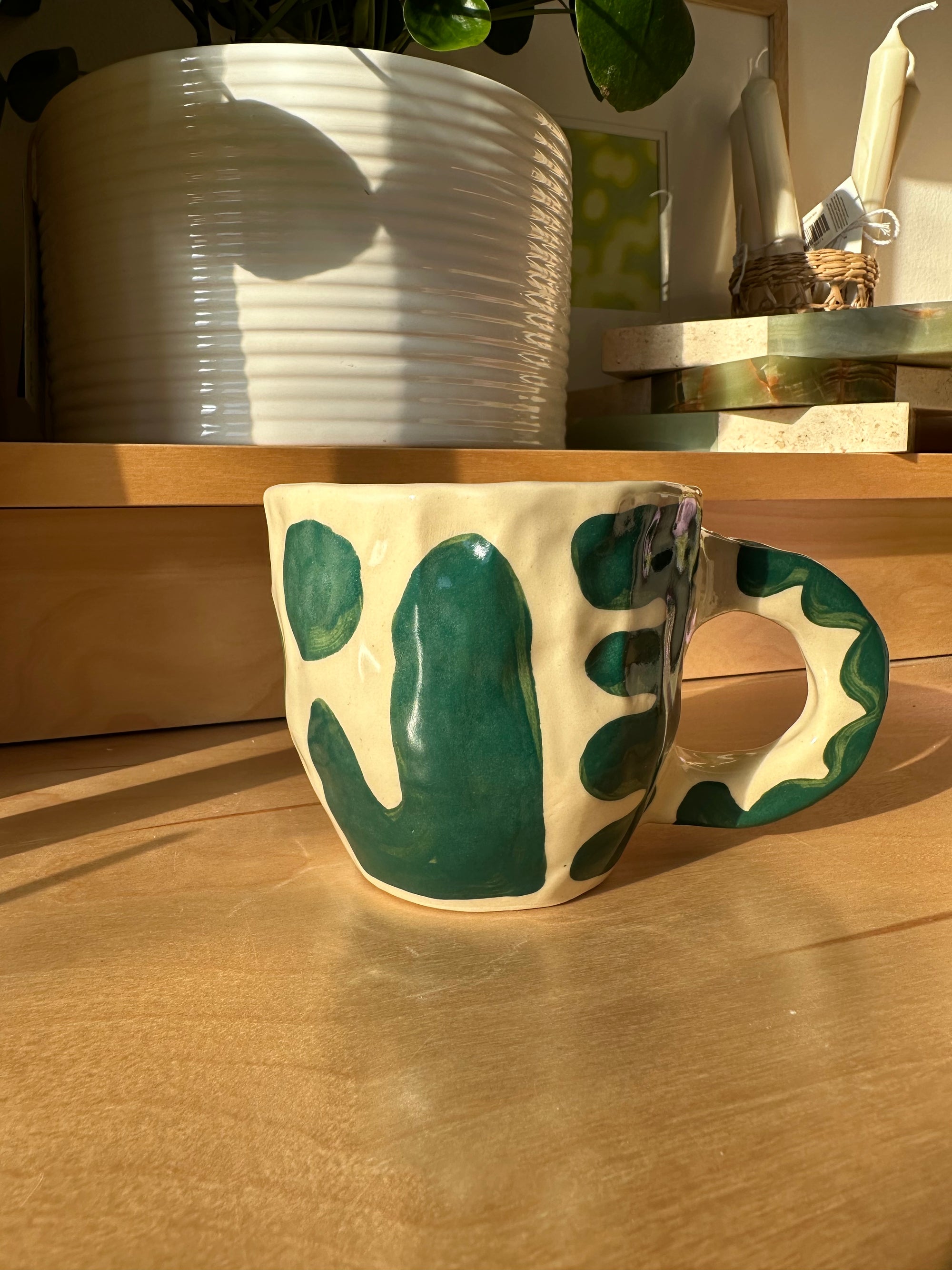 rolanda mug - organic shapes