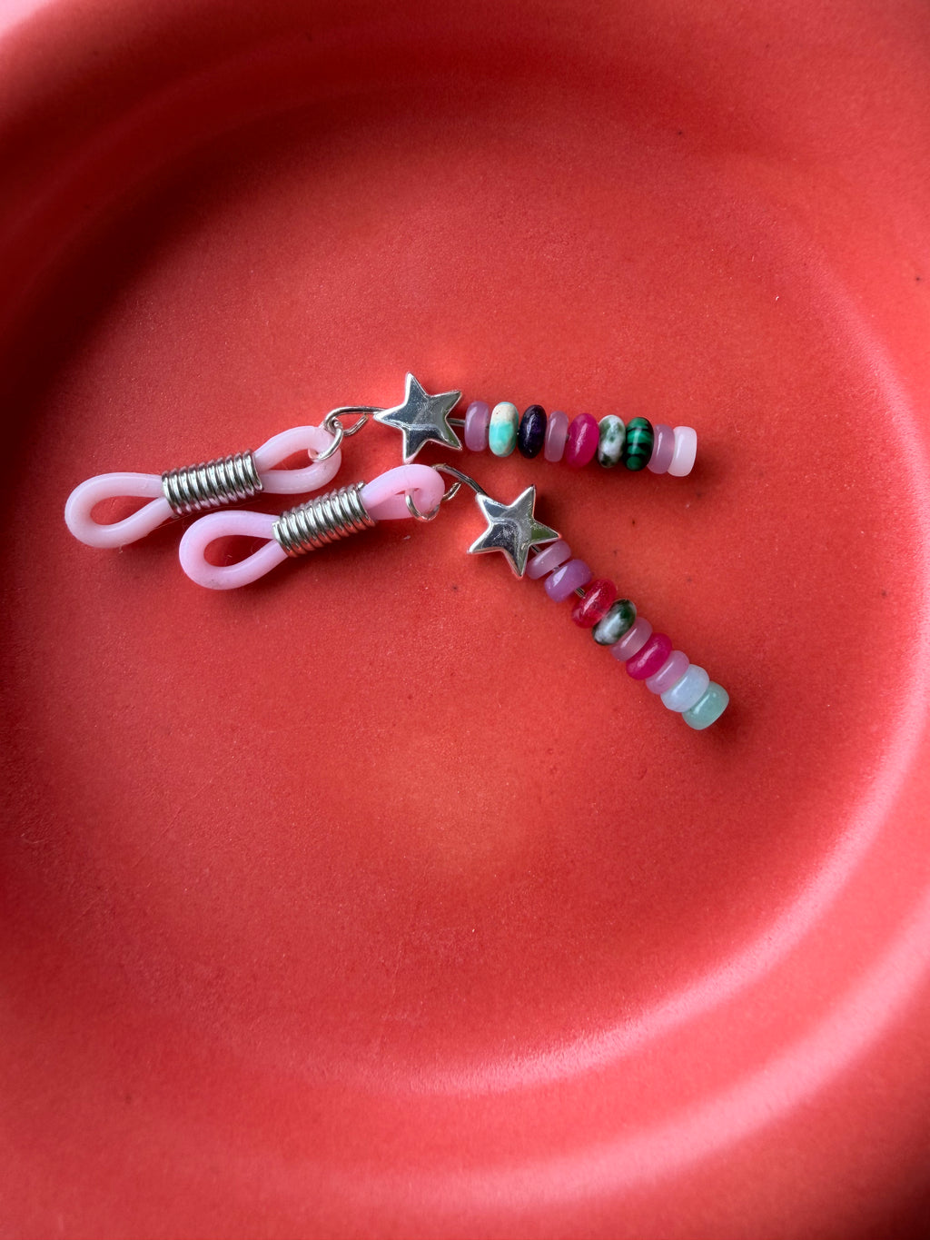 sunglass / earbud charm (set)