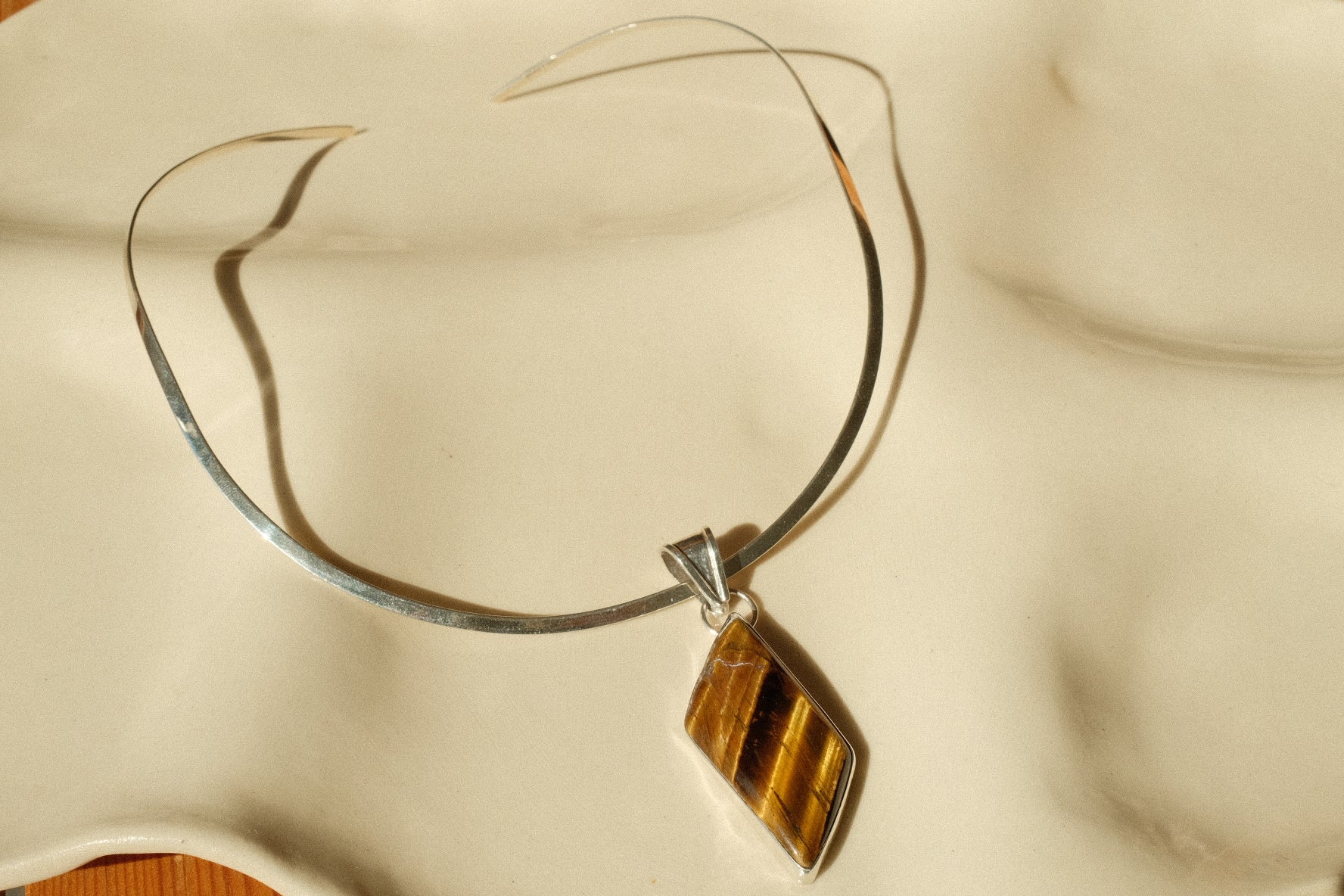 silver cat eye collar necklace