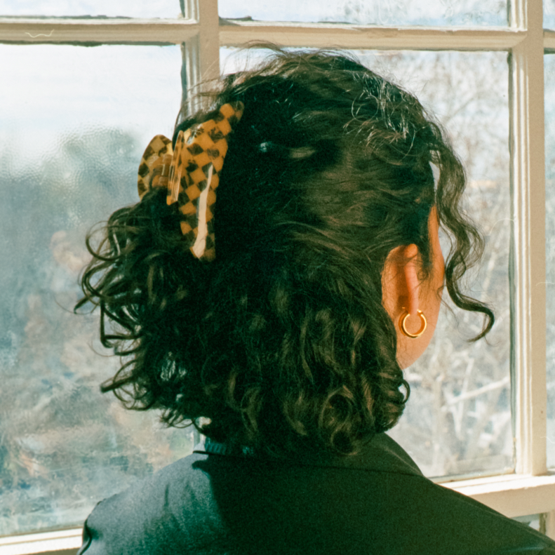 slim hair claw clip — faded checker