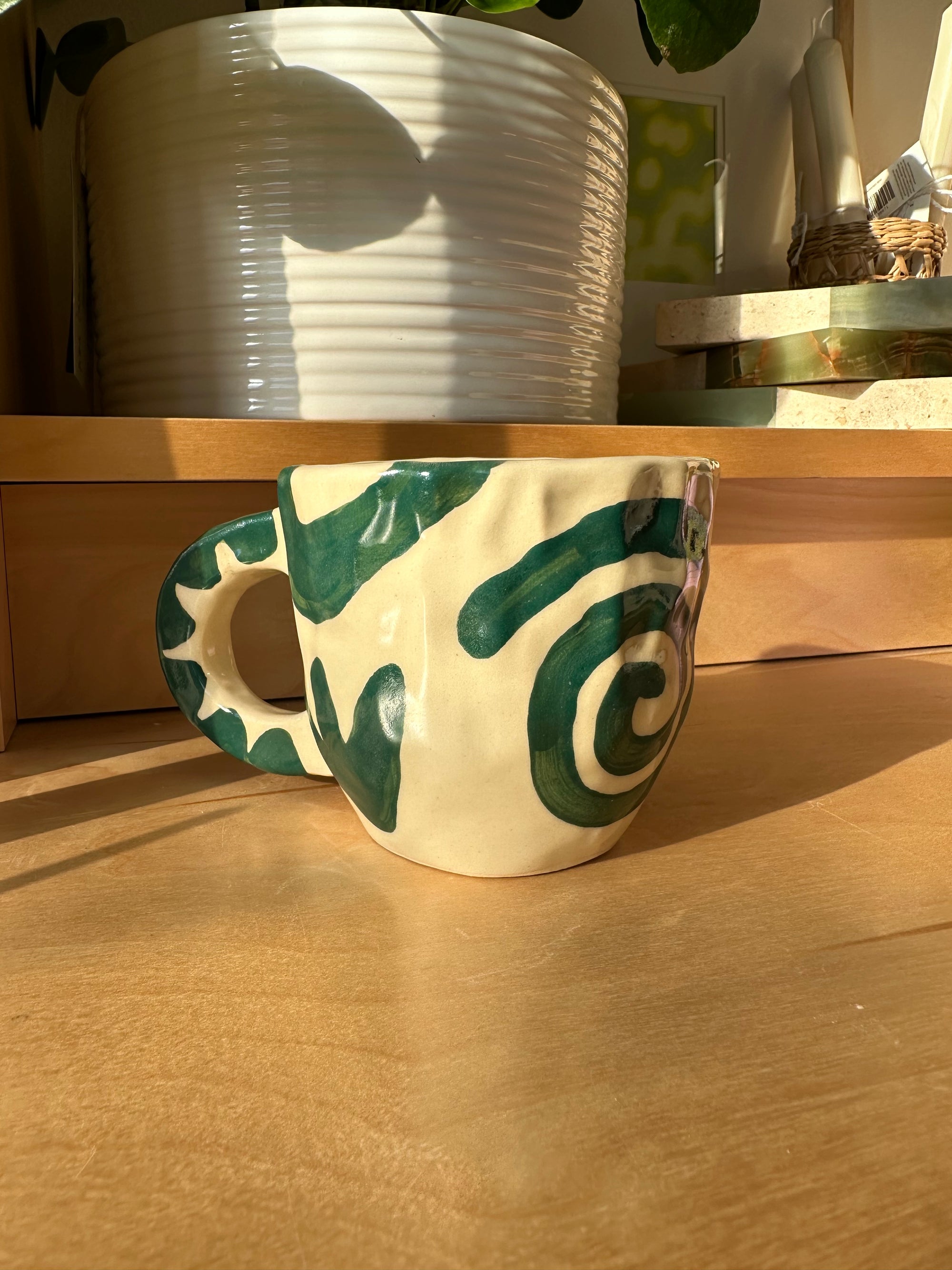 rolanda mug - organic shapes