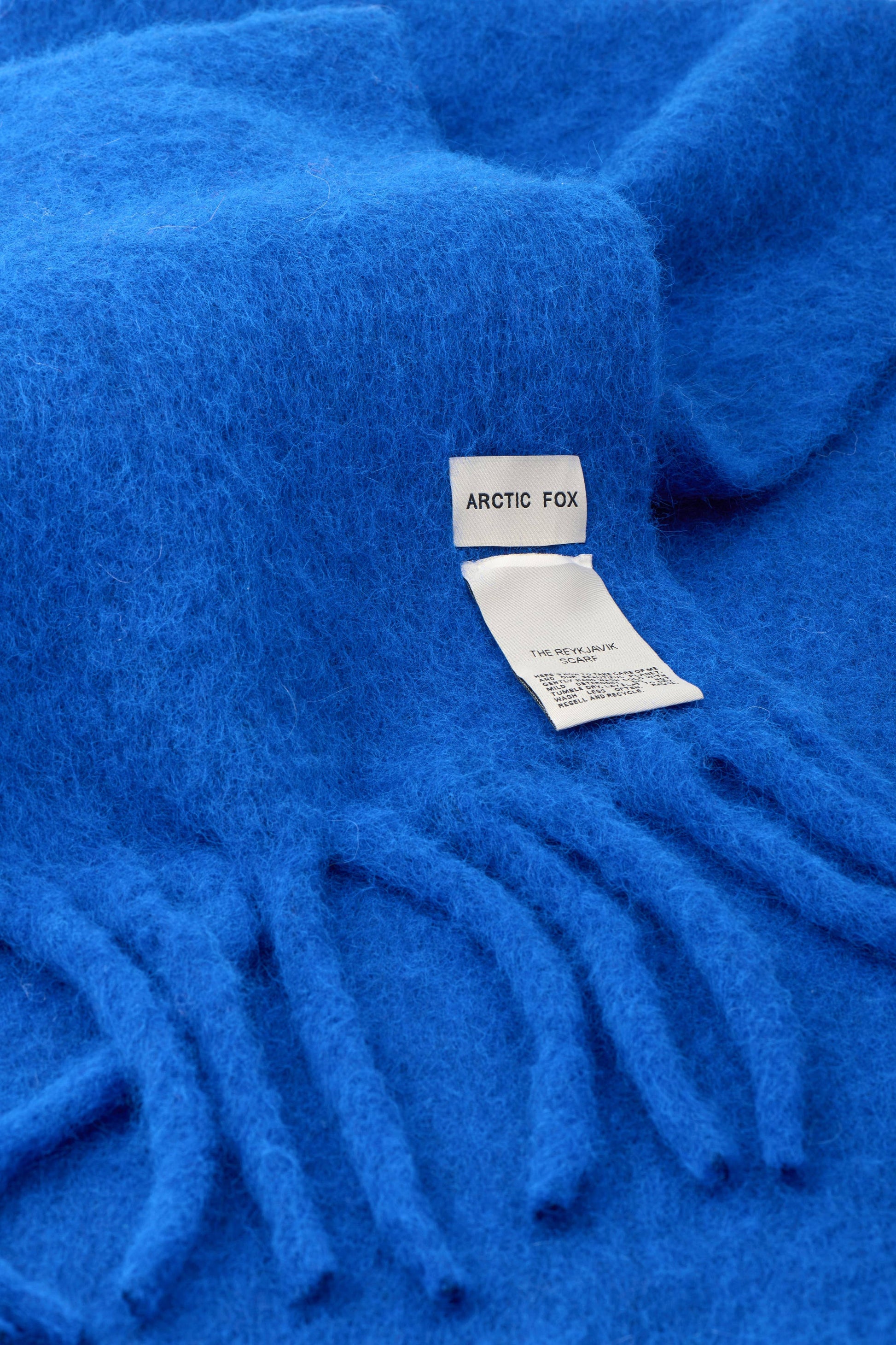 the reykjavik scarf with RWS wool - electric blue