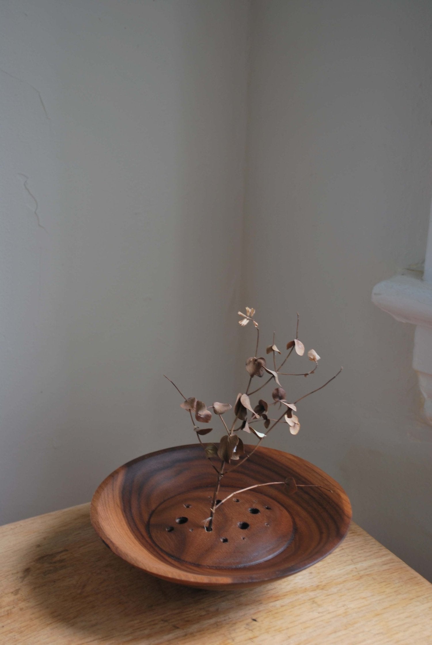 dried flower bowl medium, walnut