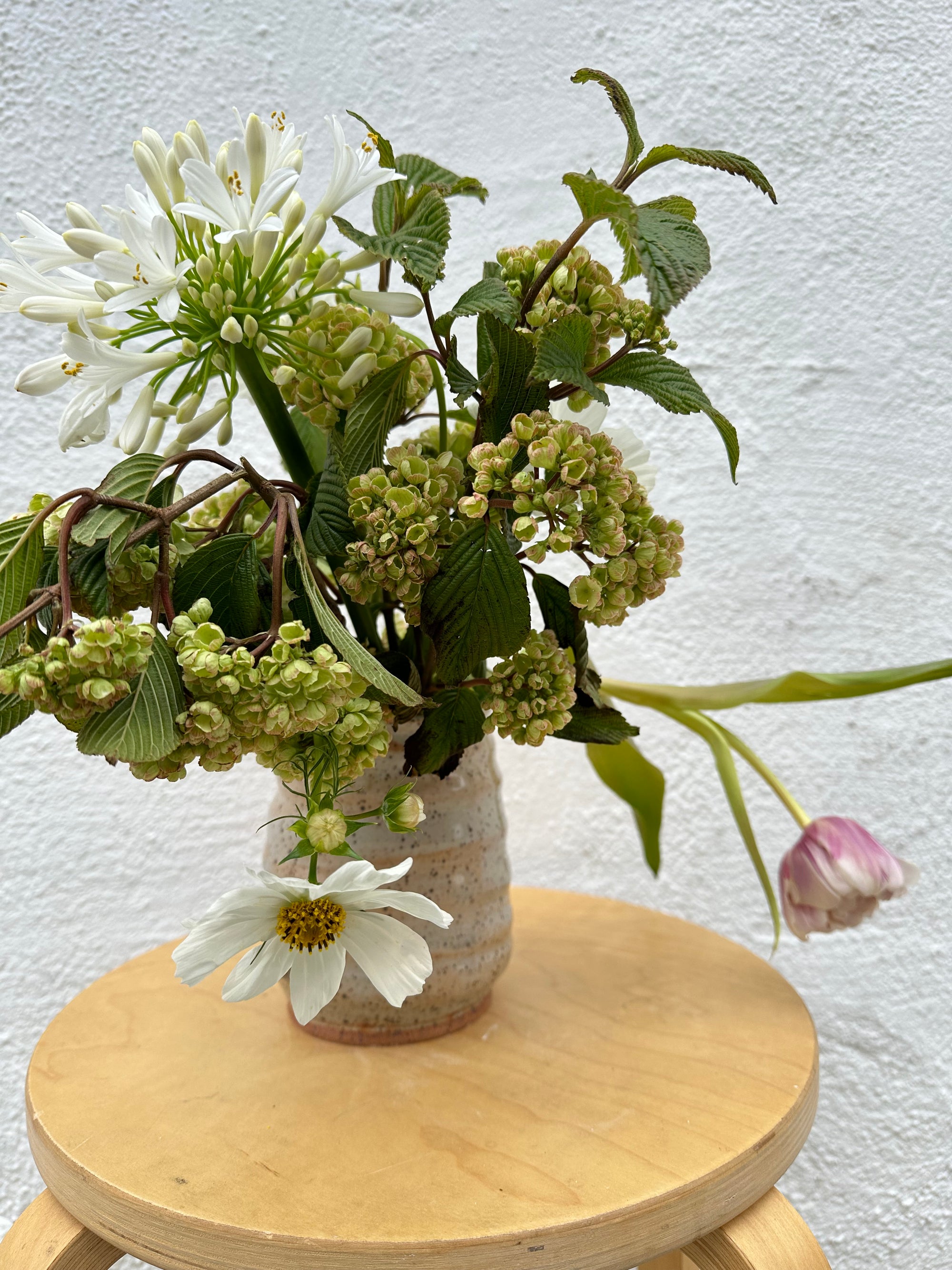 wild roots goldie ribbed speckled medium vase with minor carbon trapping