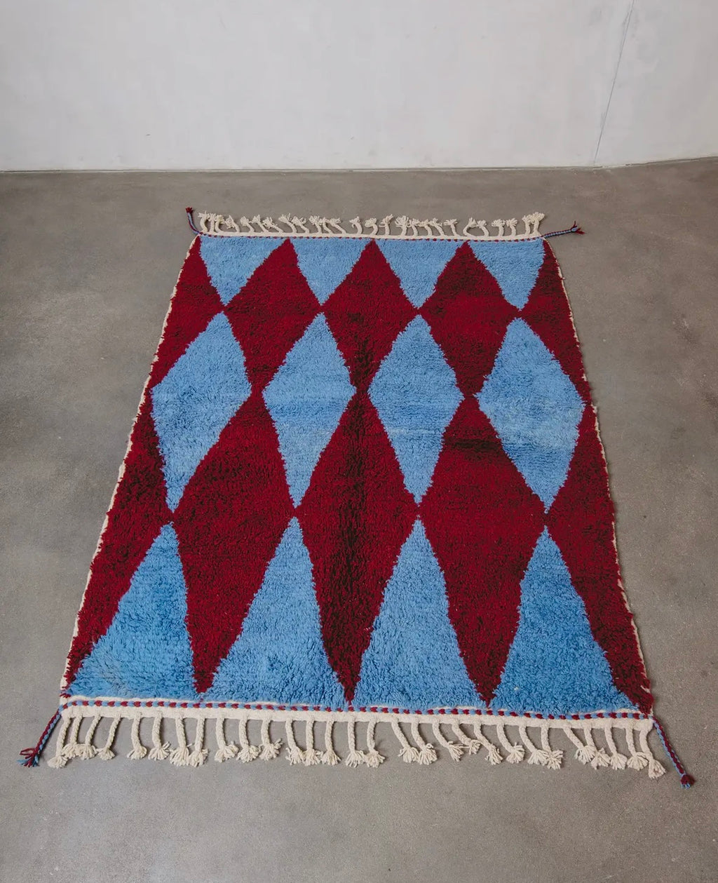 azilal beber moroccan blue + red harlequin diamond rug 5x8