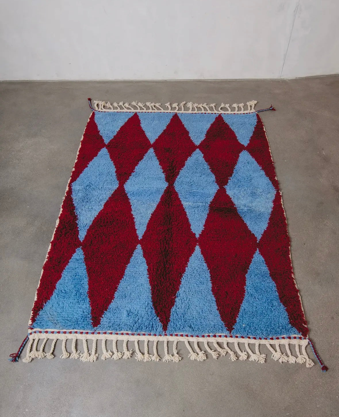 azilal beber moroccan blue + red harlequin diamond rug 5x8