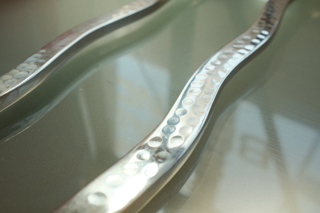 wavy stainless steel server set of 2