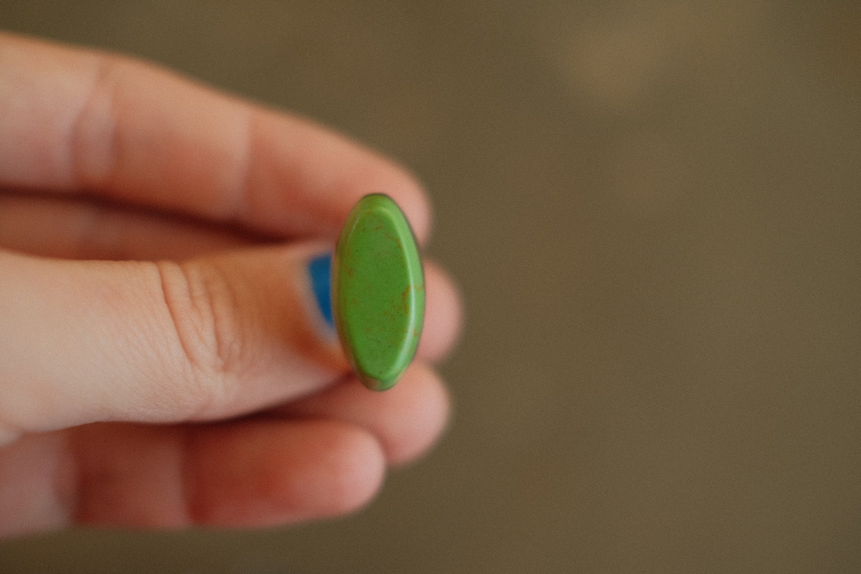 pistachio quartz skinny oval ring