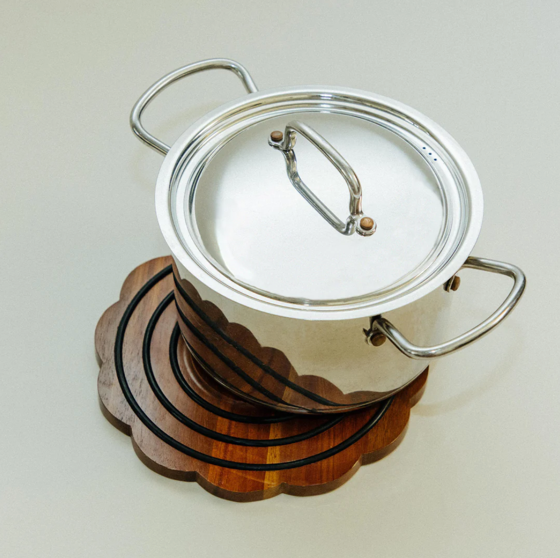 magnetic wooden trivet
