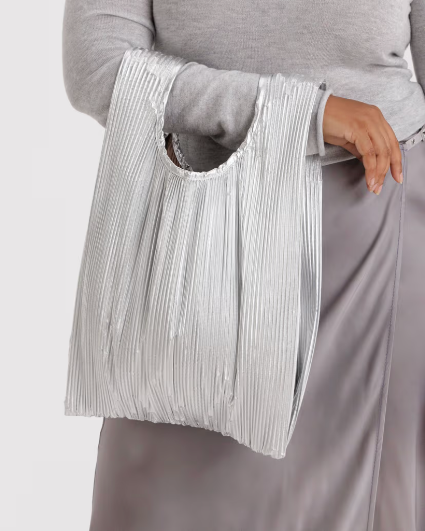 pleated baggu