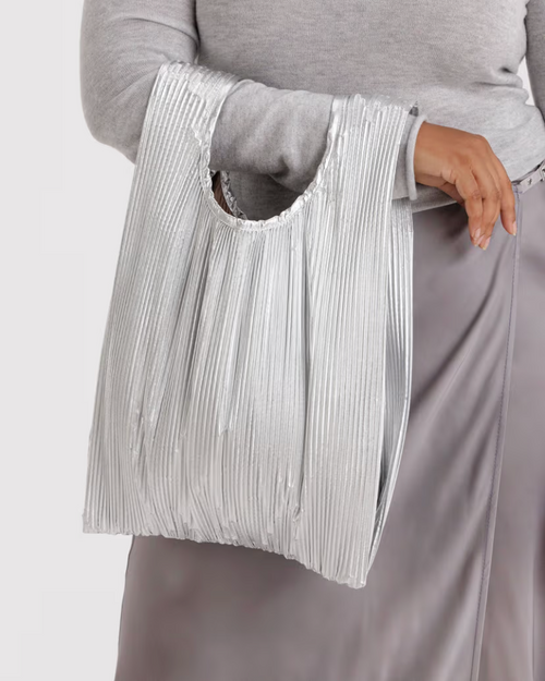 pleated baggu