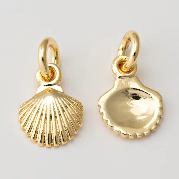 medium seashell charm