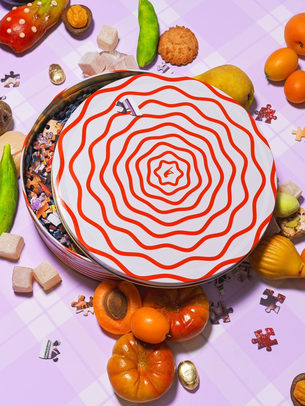 sugarplum cookie tin