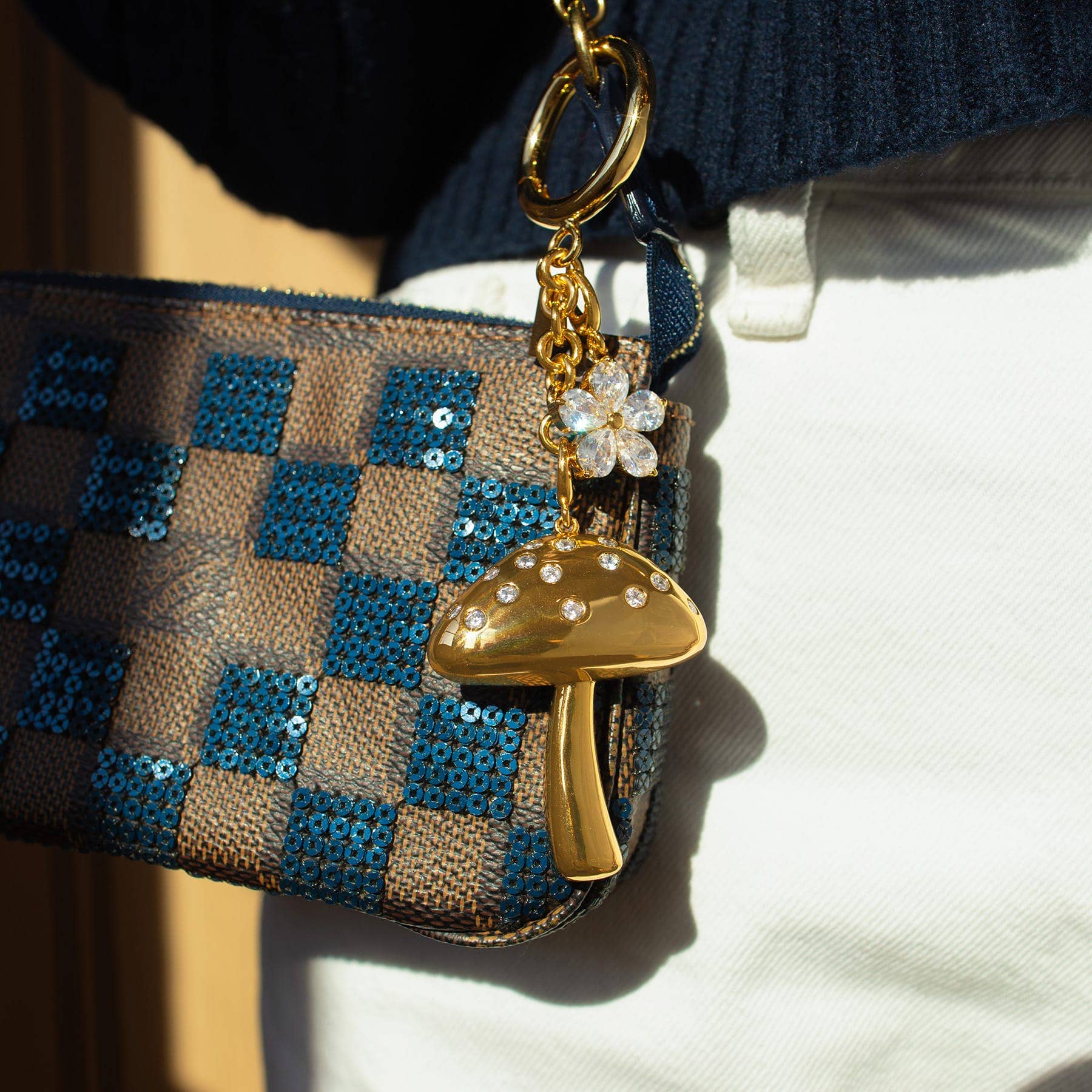 bag charm holder